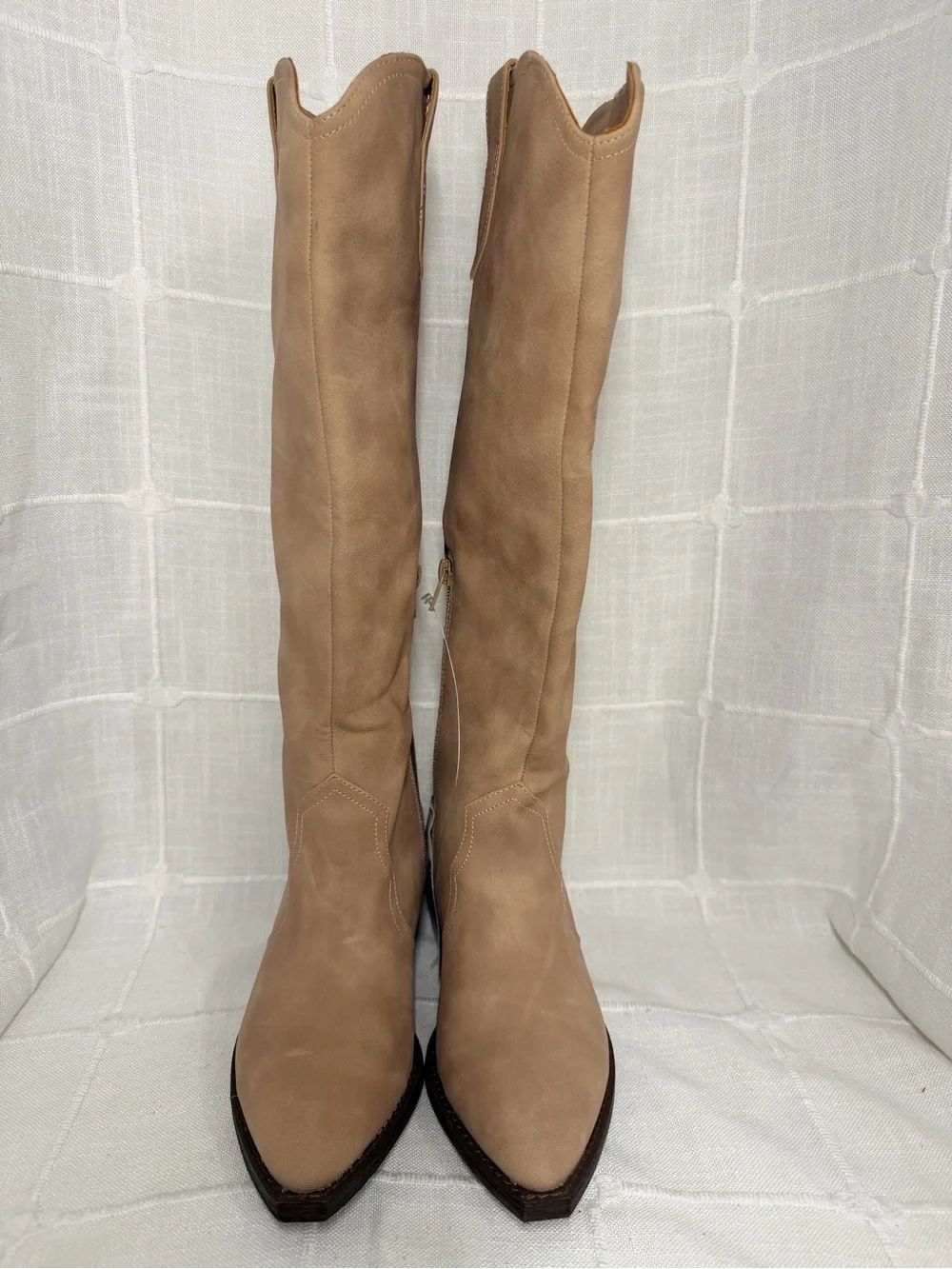 NWT DV Dolce Vita Kit Dune Knee High Western Boots Size 9M